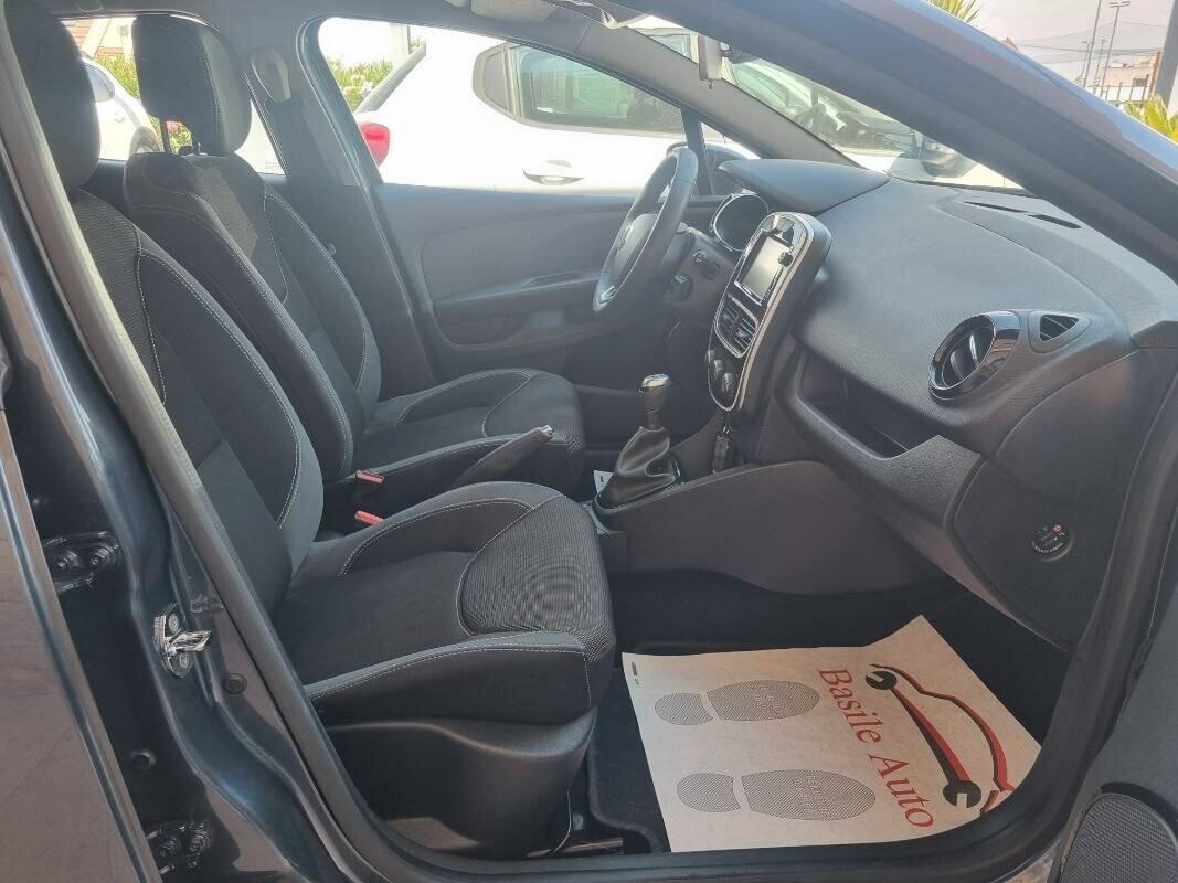 Renault Clio 1.2 75CV 5 porte Zen