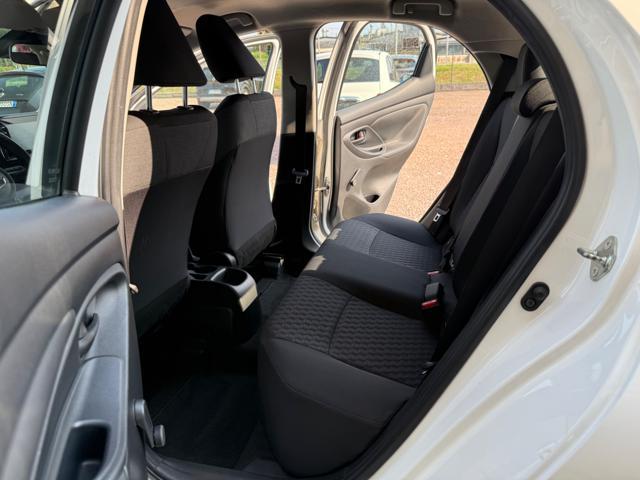 TOYOTA Yaris 1.0 5 porte Active