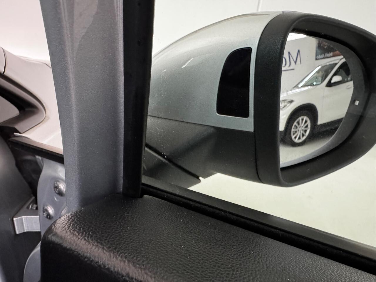 Volkswagen Golf 1.5 TSI 150 CV EVO DSG R-Line