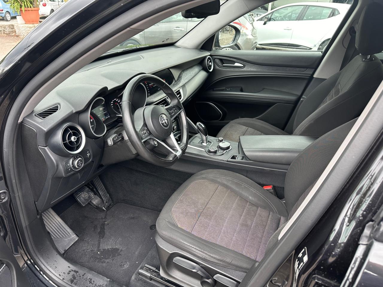 Alfa Romeo Stelvio 2.2 Turbodiesel 190 CV AT8 Q4 Business