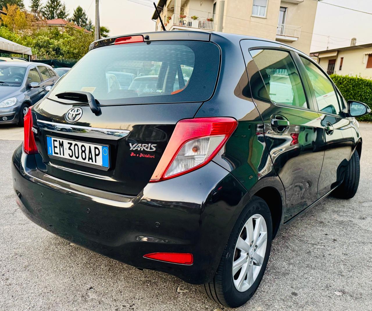 Toyota Yaris 1.3 5 porte Lounge Ok Neopatentati