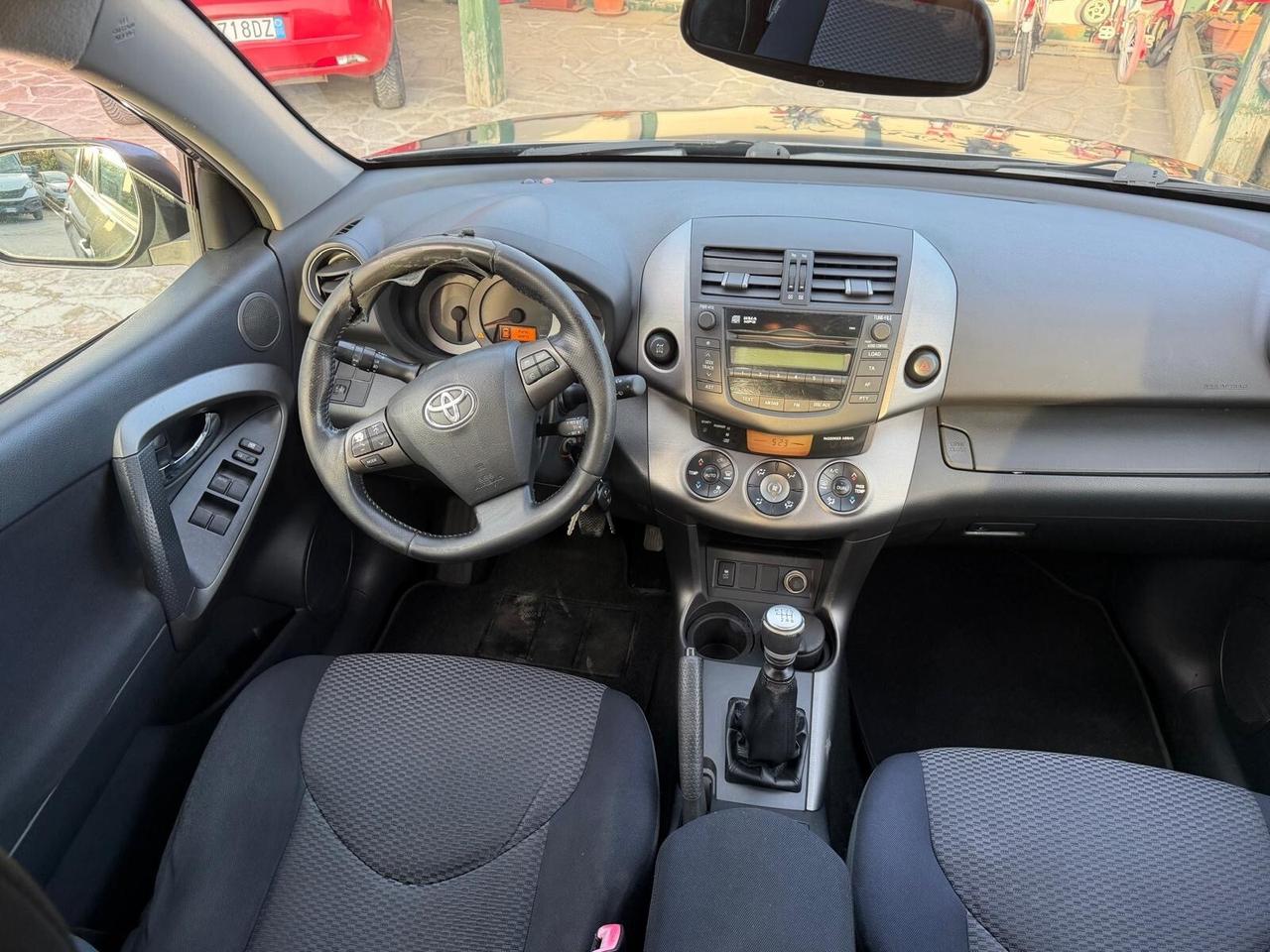 Toyota RAV4 2.2 D-4D 150 CV DPF Luxury