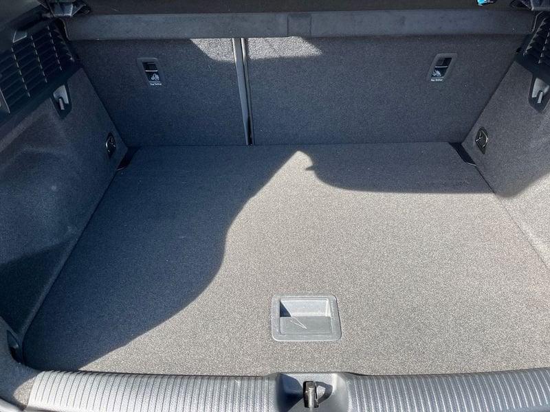 Audi Q2 30 2.0 tdi Admired s-tronic