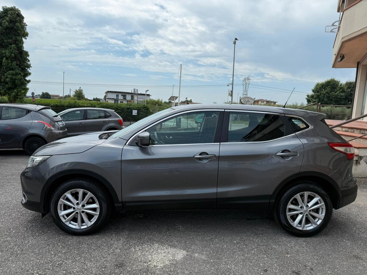 Nissan Qashqai 1.2 DIG-T Business