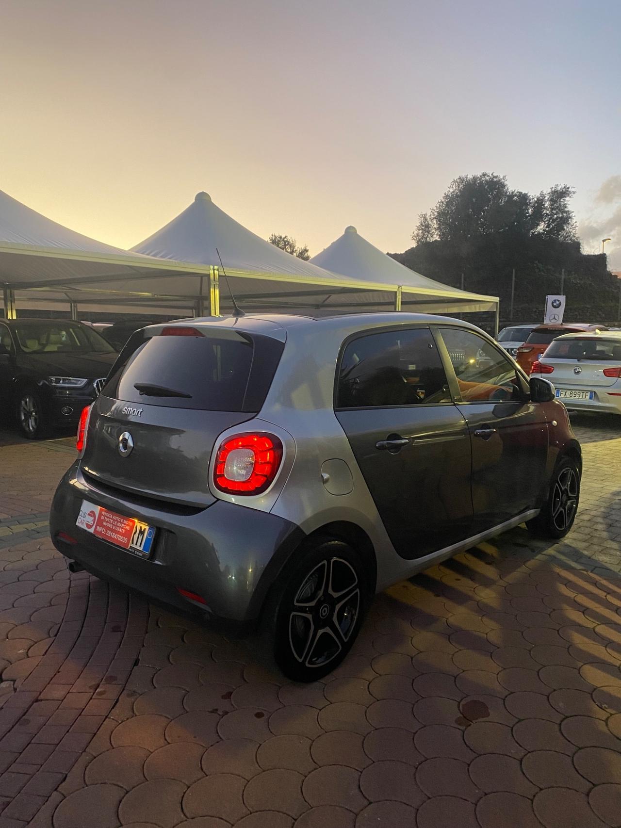 Smart ForFour 0.9 Turbo Passion 12/2015 automatica