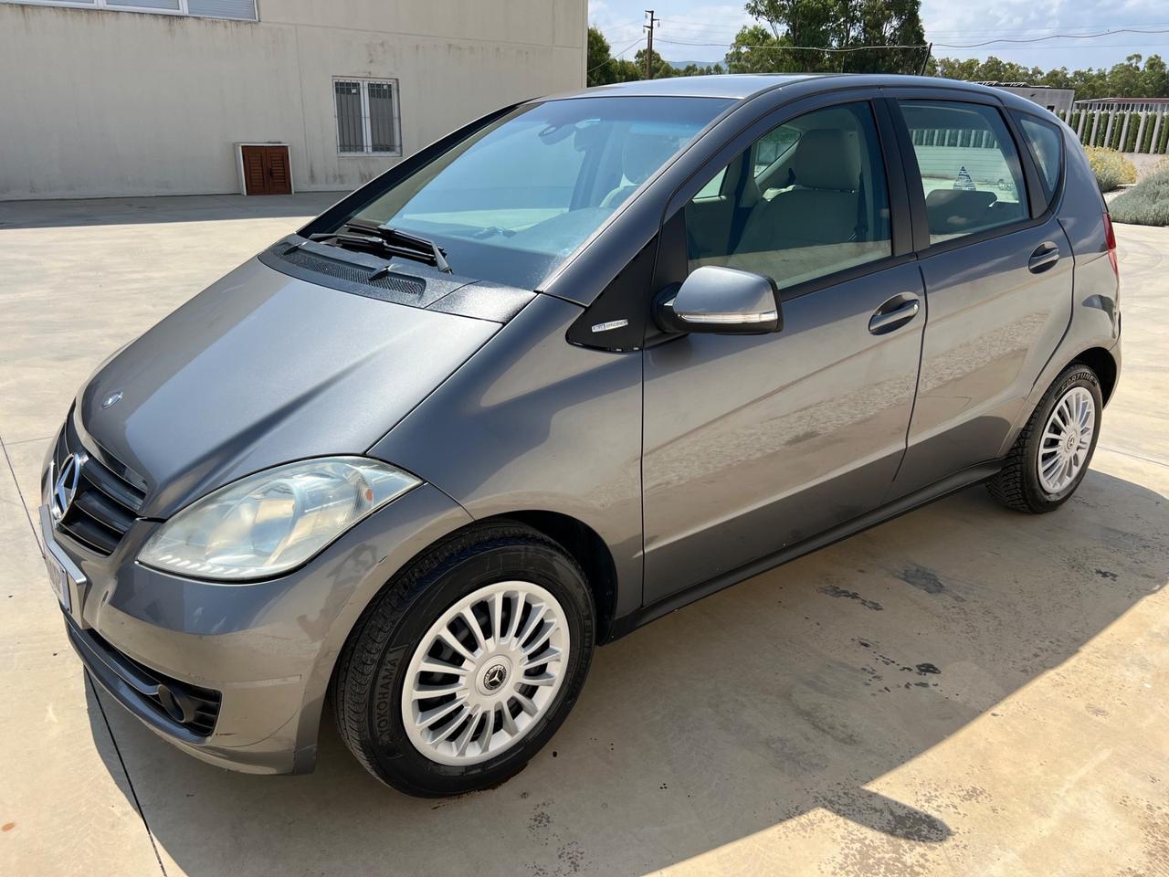 Mercedes-benz A 150 benzina Elegance 2010