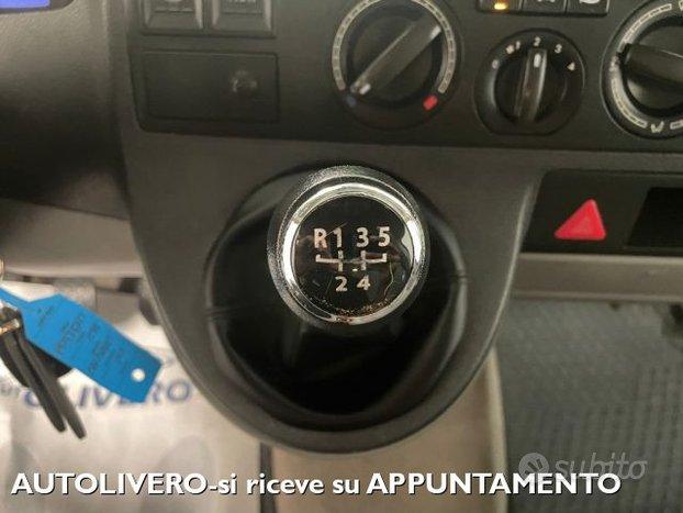 VOLKSWAGEN T5 Caravelle 1.9 TDI 105CV 9posti