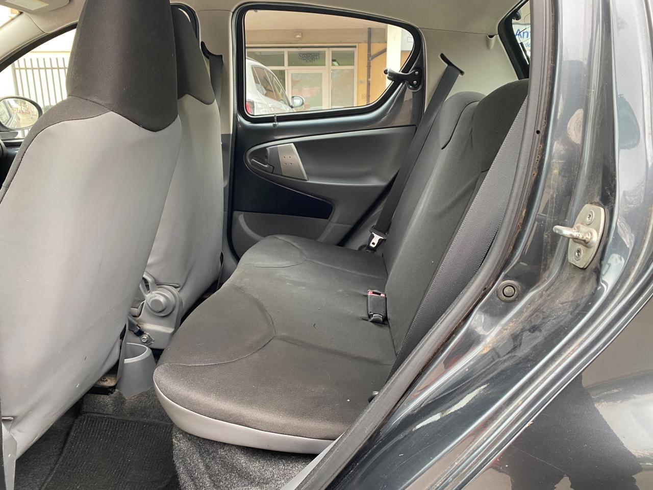 Toyota Aygo 1.0 12V VVT-i 5 porte Active Connect