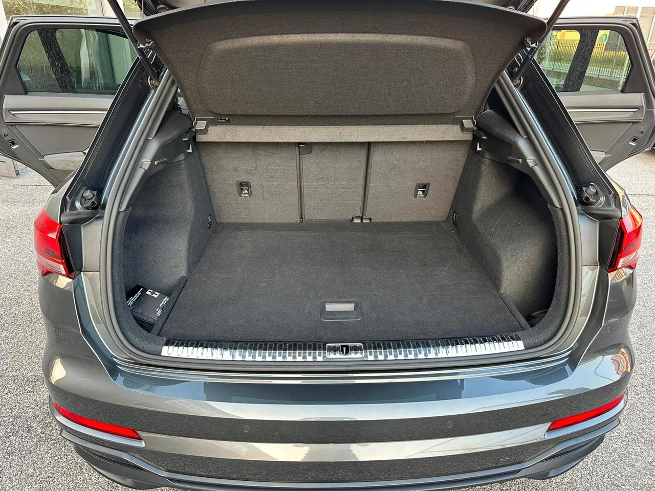 Audi Q3 35 2.0 TDI 150cv S tronic line edition