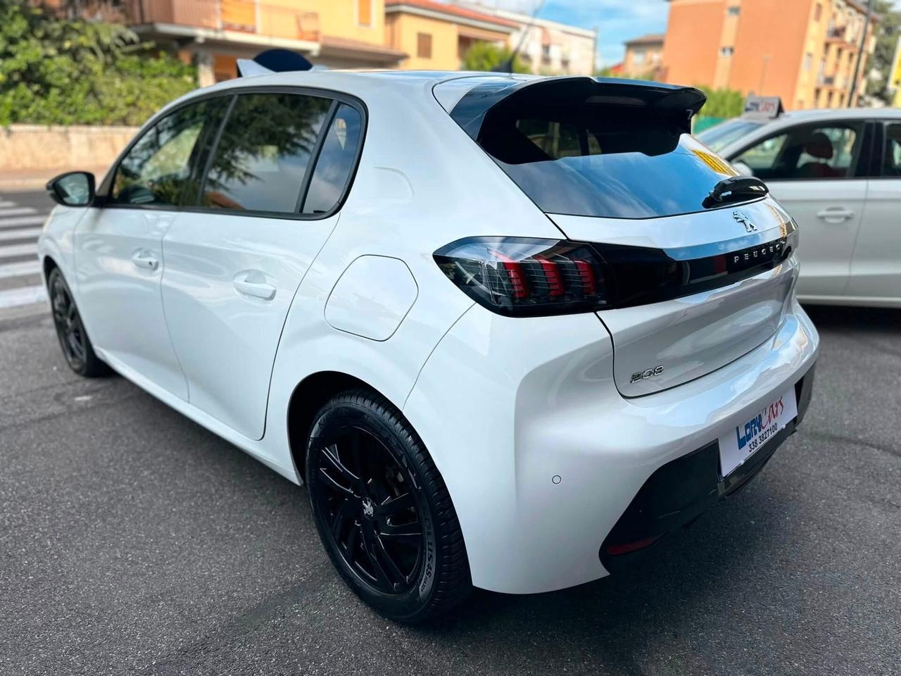 Peugeot 208 1.2 automatica neopatentati