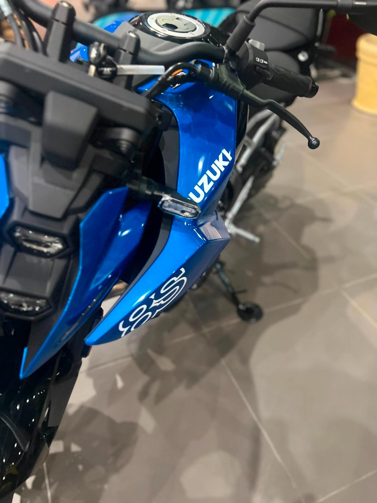 Suzuki GSX-8S