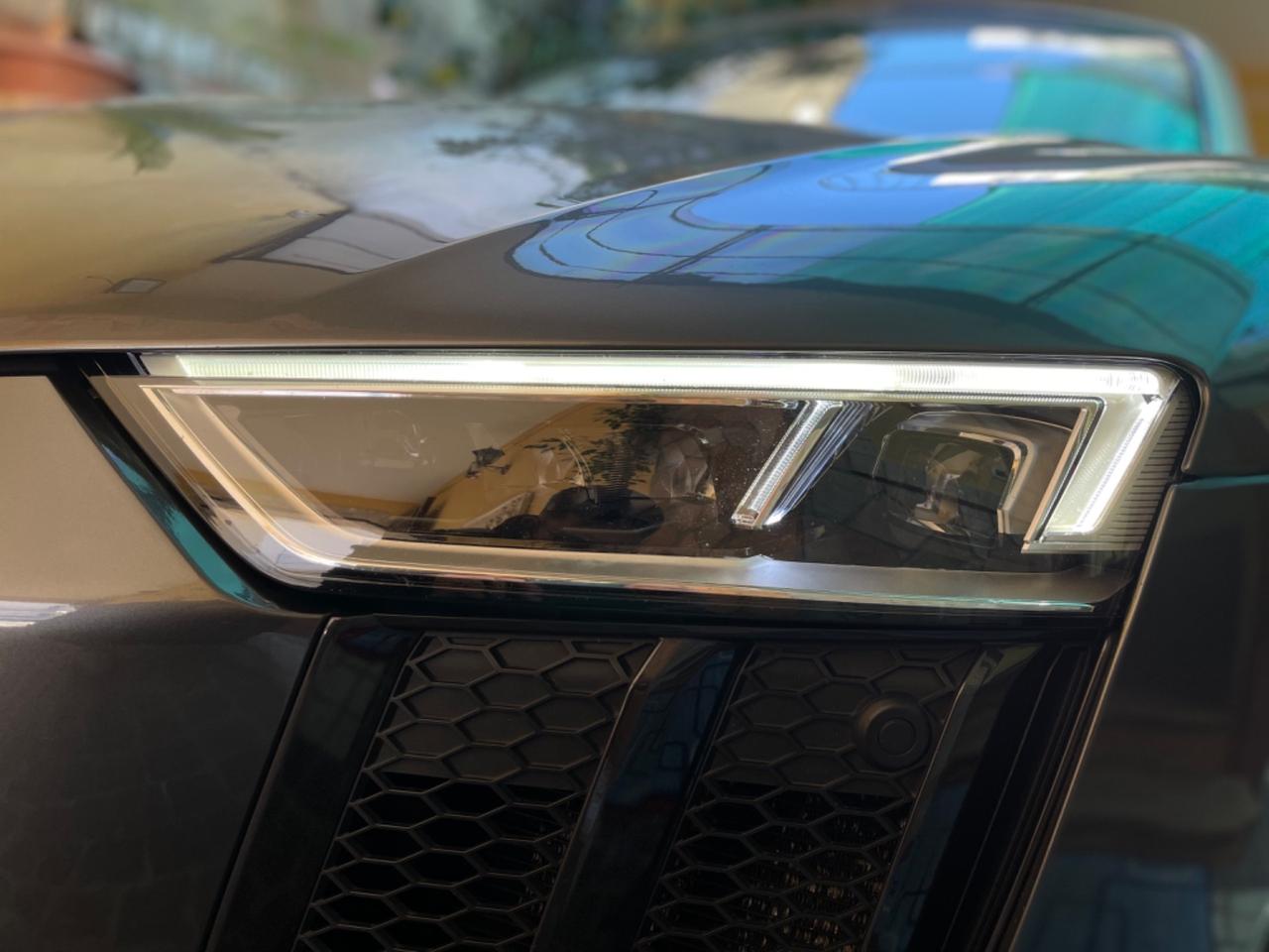 Audi R8 Spyder 5.2 FSI quattro S tronic,Bangolufsen,carbonio
