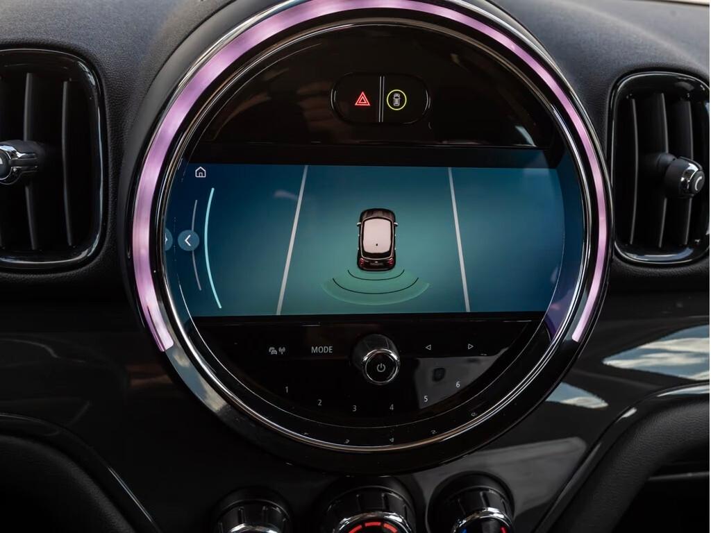 Mini Cooper Countryman 1.5 Essential