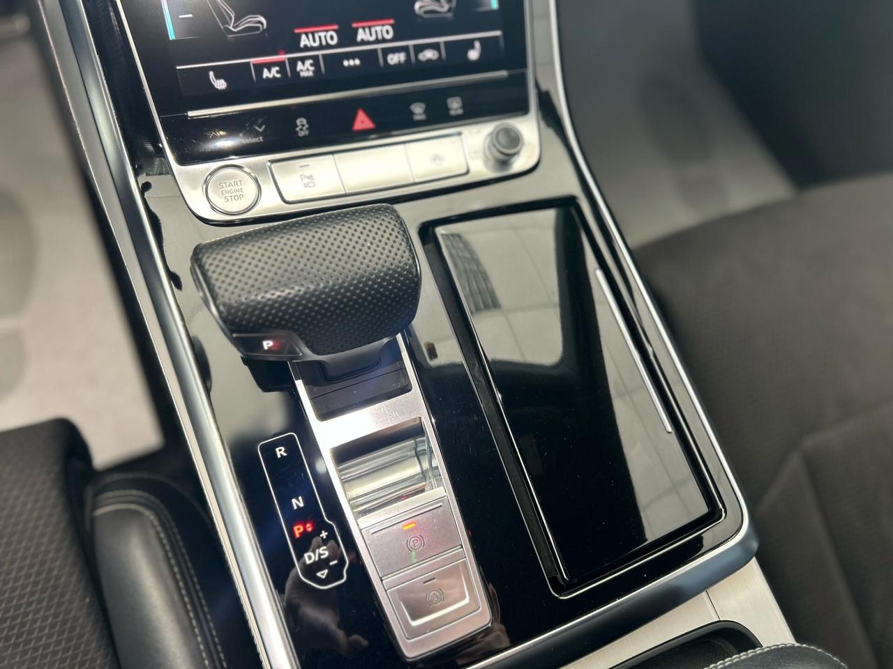 Audi Q8 50 TDI 286 CV quattro S LINE 2019