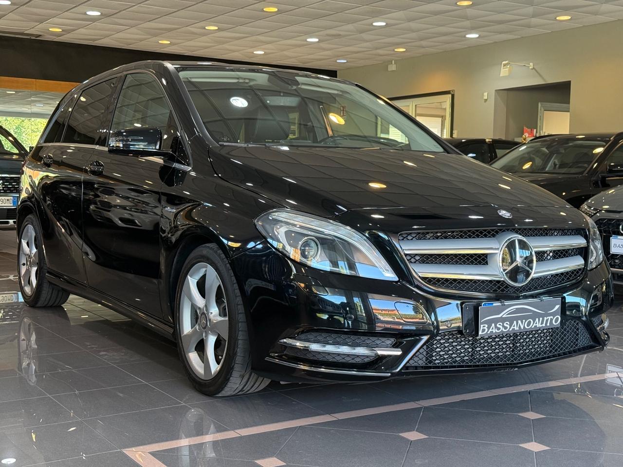 Mercedes-benz B 180 be Premium 72.000 KM! UNICO PROPRIETARIO!