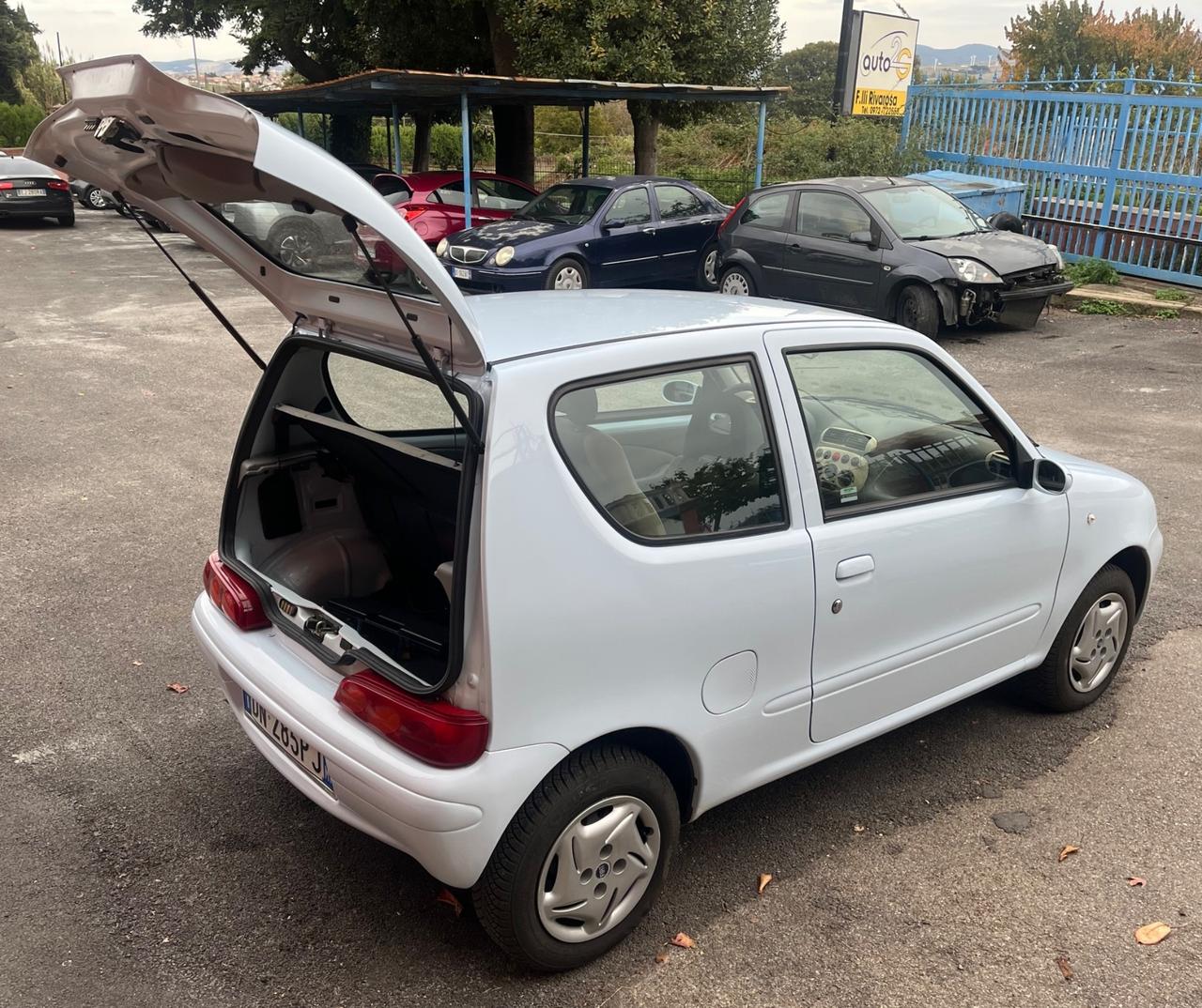 Fiat 600 1.1 Active-solo km 19800
