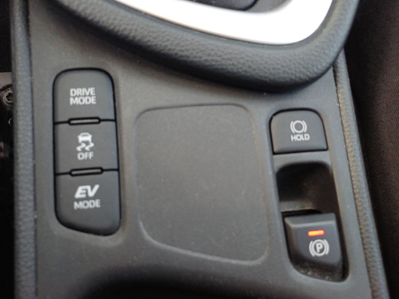 TOYOTA Yaris 4ª serie - Yaris 1.5 Hybrid 5 porte Active