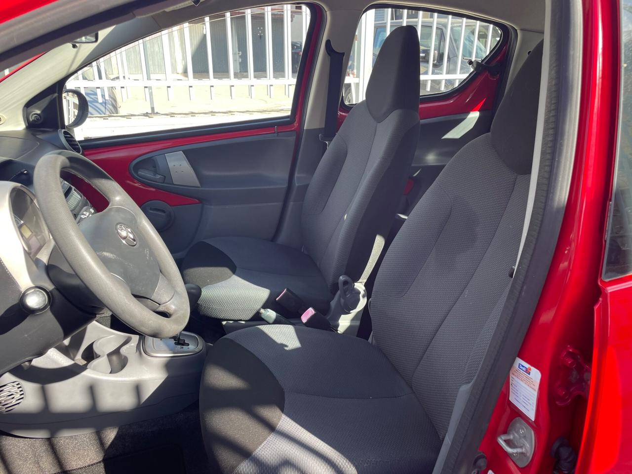Toyota Aygo 1.0 12V VVT-i 5 porte Sol