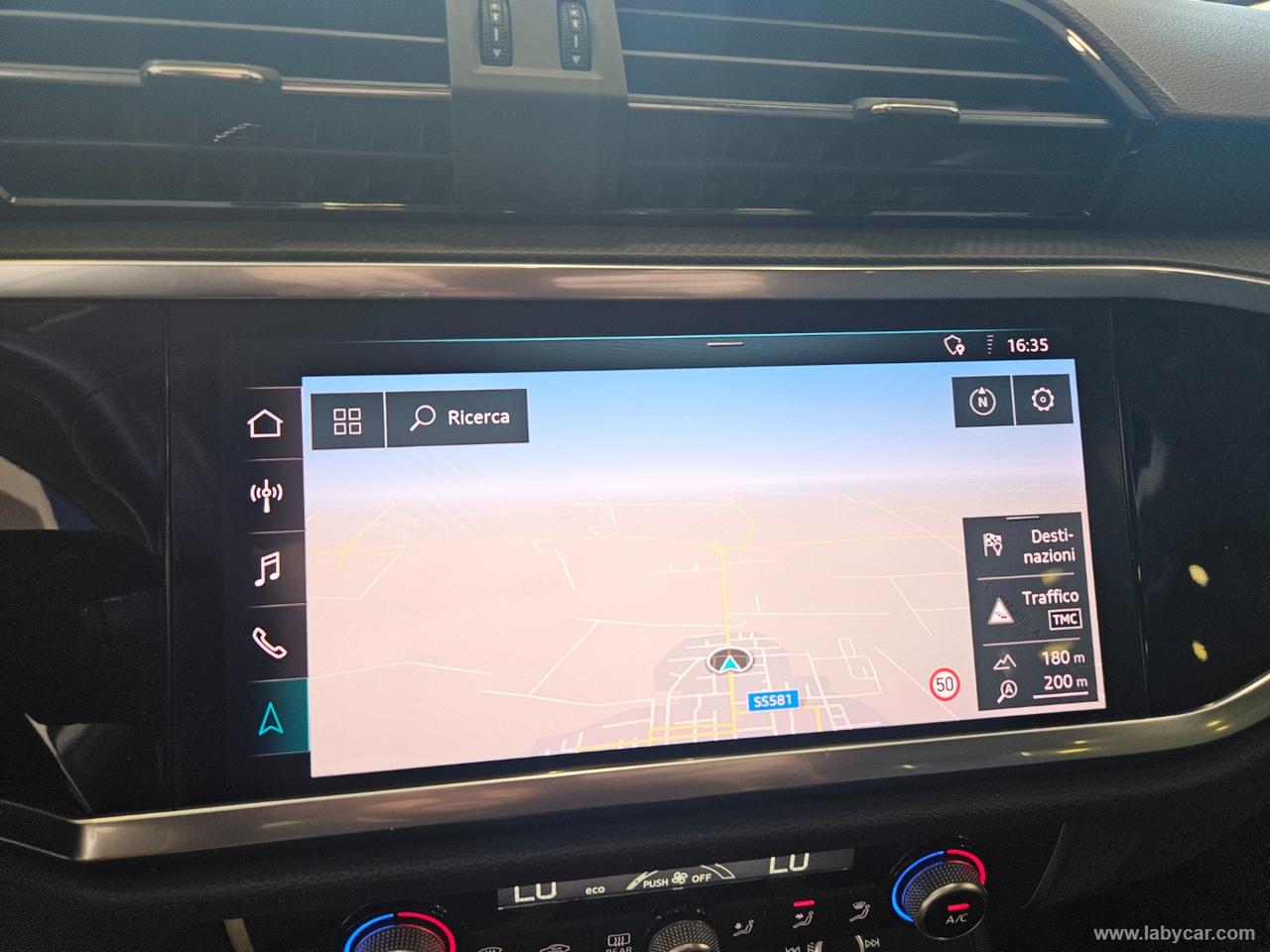 AUDI Q3 35 TDI S tronic Business Advanced