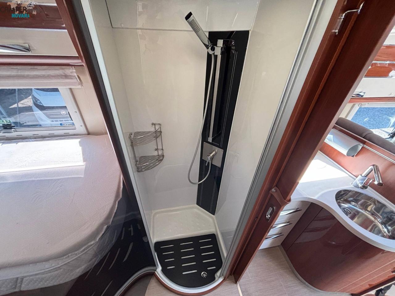 MOBILVETTA K.YACHT 85 TEKNO LINE - Motorhome con letti gemelli ed ampio garage