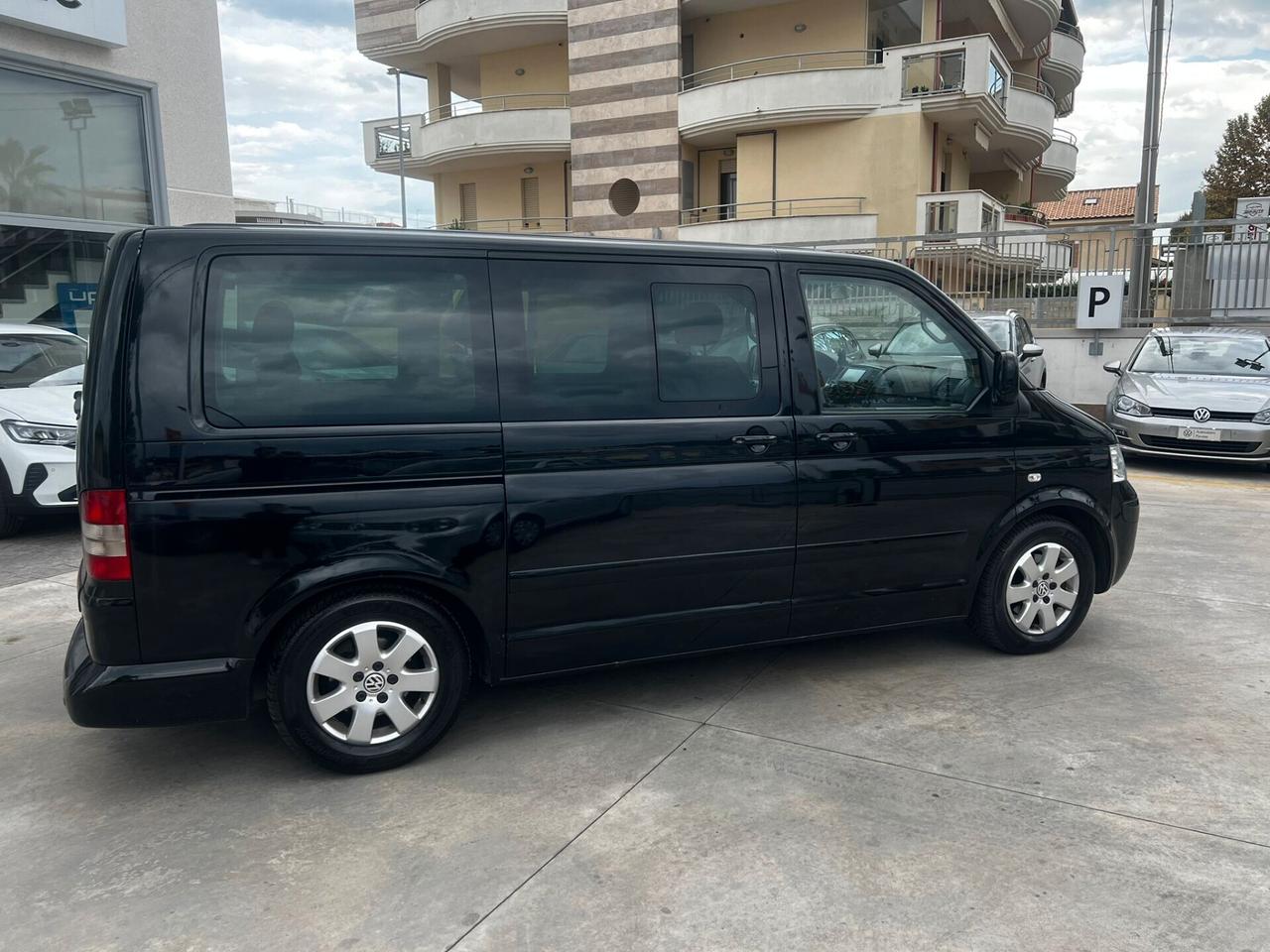 Volkswagen Multivan 2.5 TDI/130CV Comfortline 7 Posti
