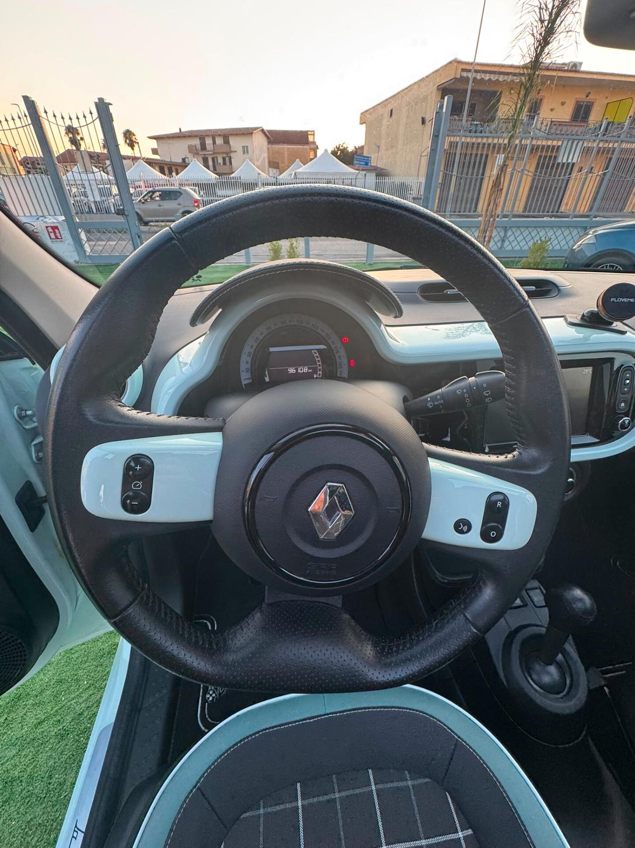 Renault Twingo SCe EDC La Parisienne