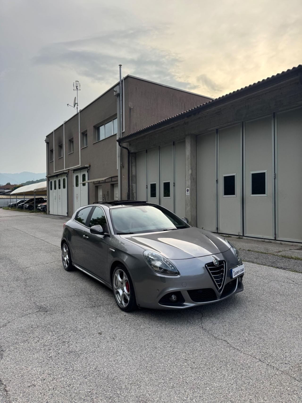 Alfa Romeo Giulietta 1750 Turbo TCT Quadrifoglio Verde