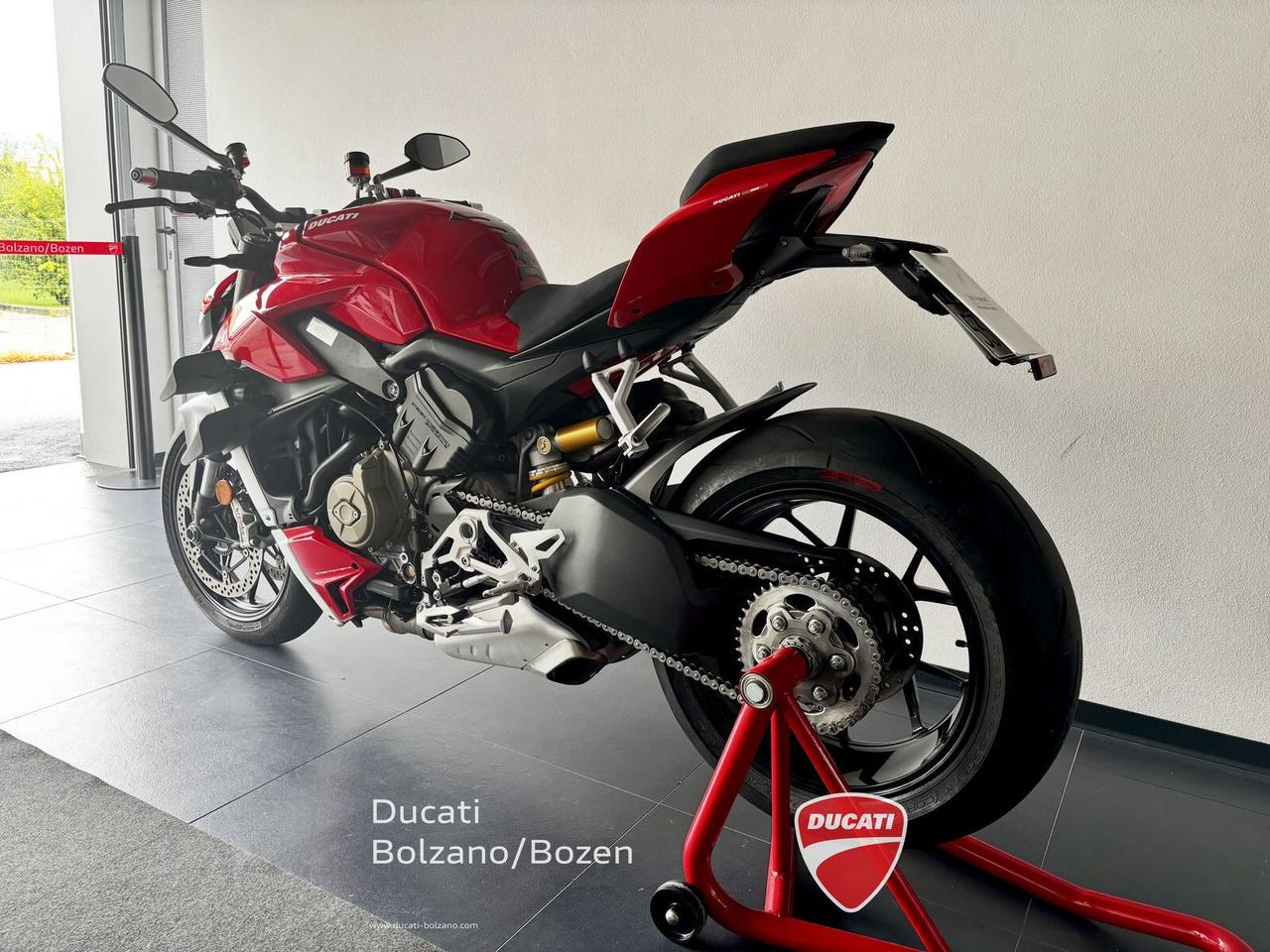 Ducati Streetfighter V4