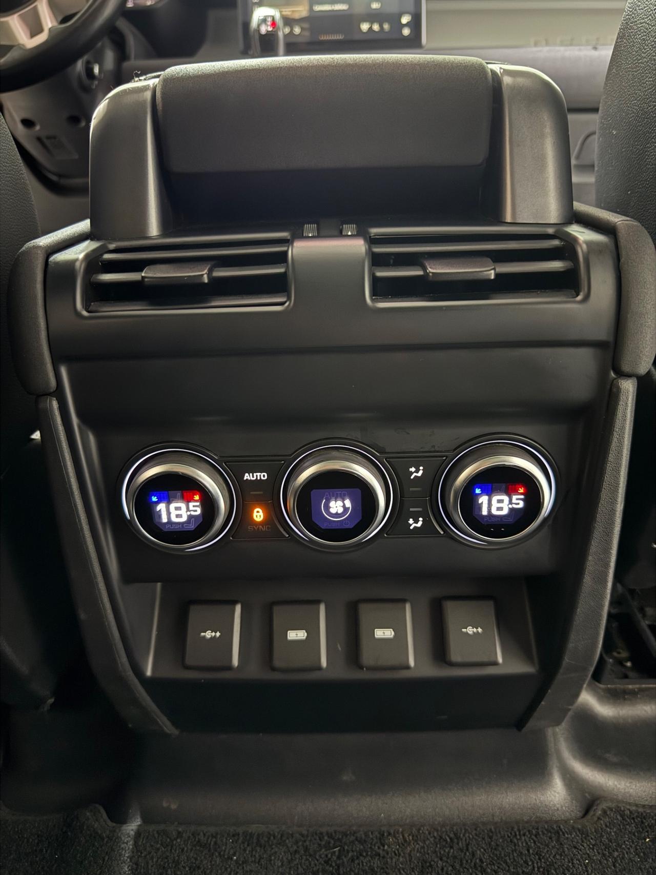 Land Rover Defender 2.0 240CV TETTO ITALIANA IVA