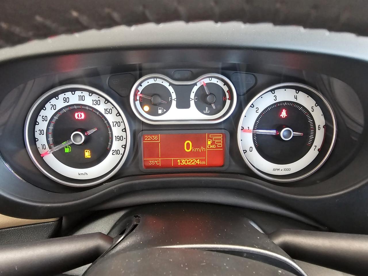 Fiat 500L 0.9 TwinAir Turbo Natural Power Panoramic Edition + tetto apribile