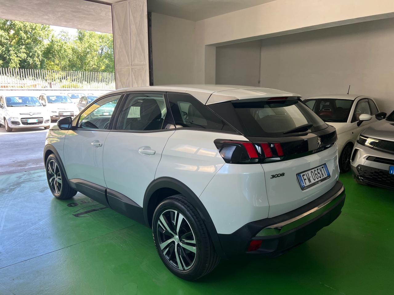 Peugeot 3008 BlueHDi 130 S&S EAT8 Business