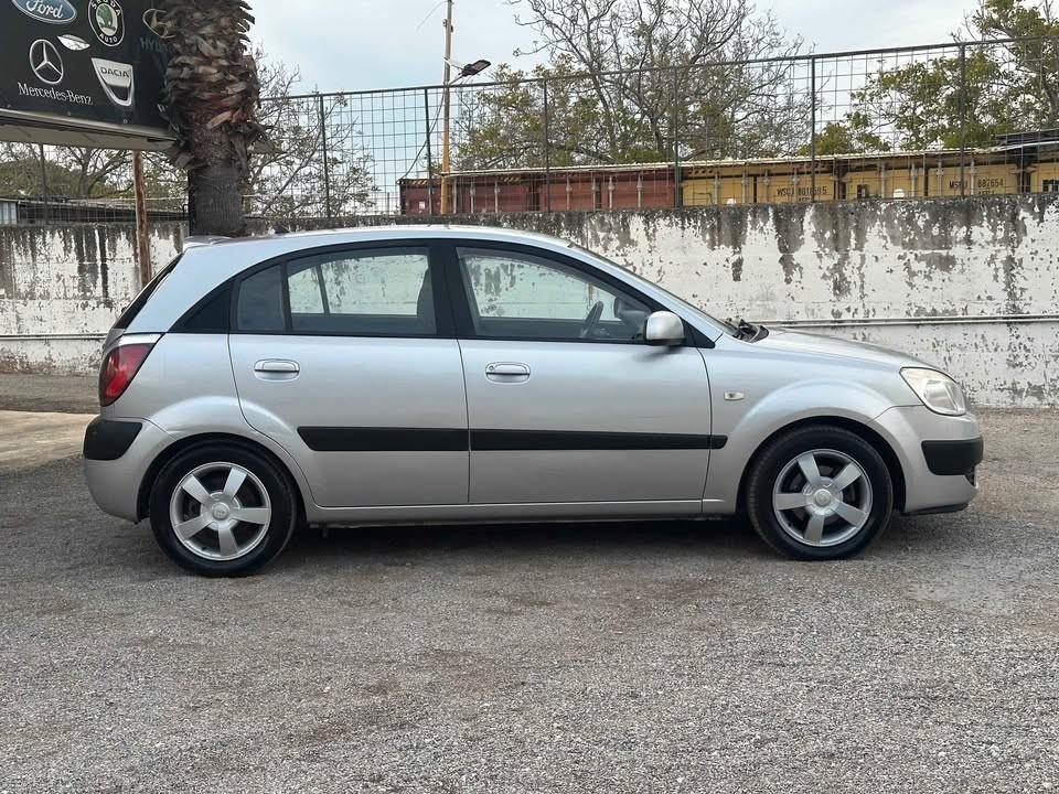 Kia Rio 1.4 16V 5p. EX Life