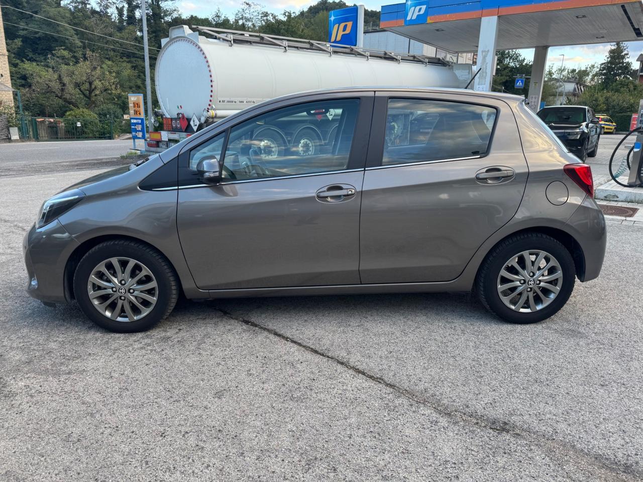 Toyota Yaris 1.0 5 porte Lounge