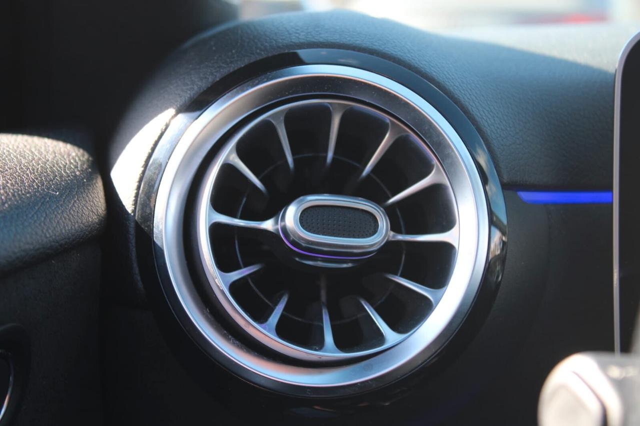 Mercedes-benz A 200 d Automatic