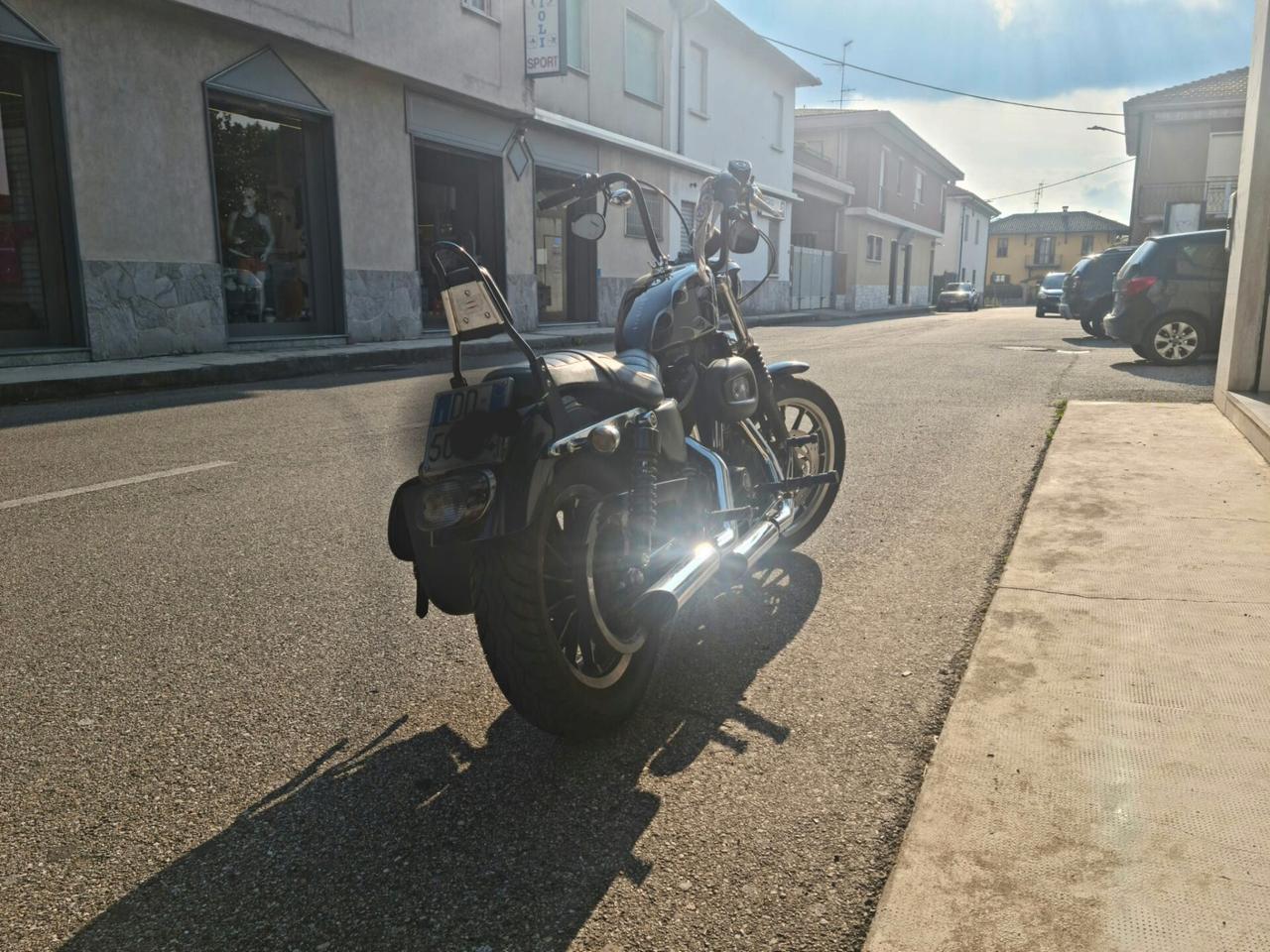 SPOSTER 883