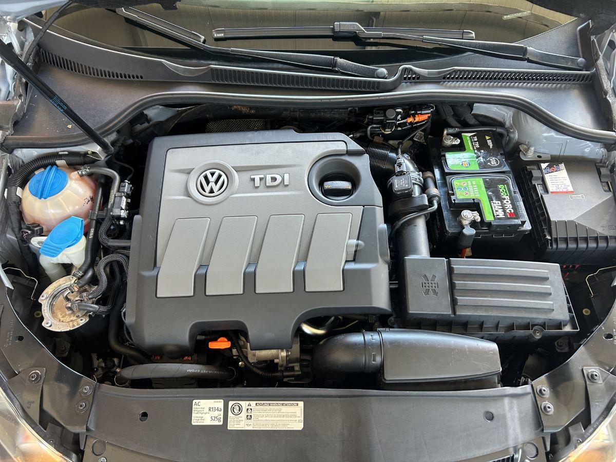 VOLKSWAGEN - Golf - 1.6 TDI 105 CV DPF 5p. Comfortline