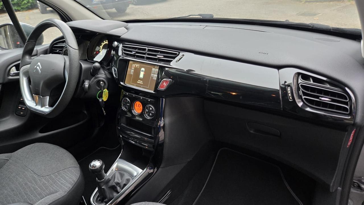 Citroen C3 PureTech 82 Esclusive x Neopatentati
