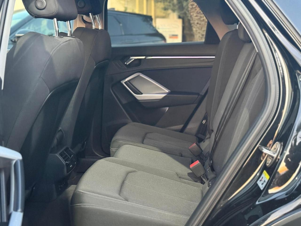 Audi Q3 SPB 35 TDI S Line Edition *Tetto*Ambient Led