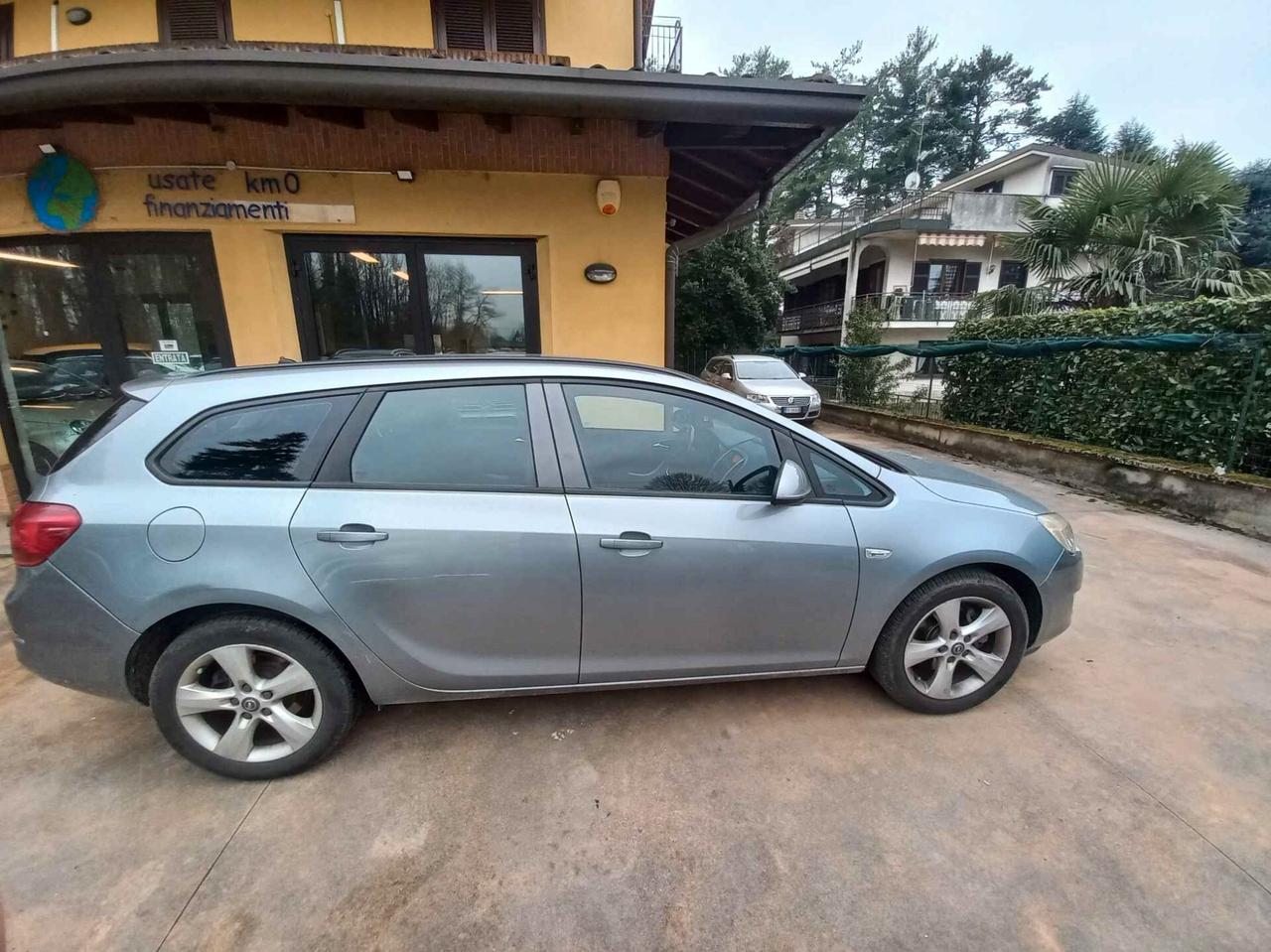 Opel Astra 1.7 CDTI 110CV Sports Tourer Cosmo