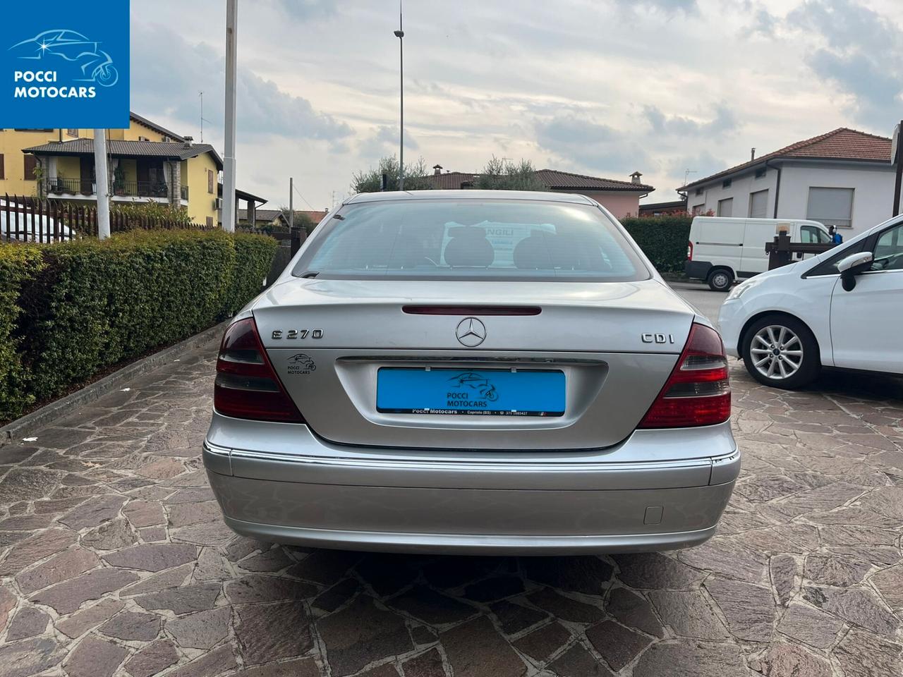 Mercedes-benz E 270 CDI cat Elegance