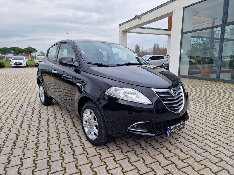 Lancia Ypsilon Ypsilon 0.9 Twinair 85 CV 5 porte Metano Ecochic Silver