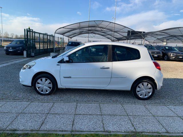 RENAULT Clio 1.2 16V 3 porte Live!