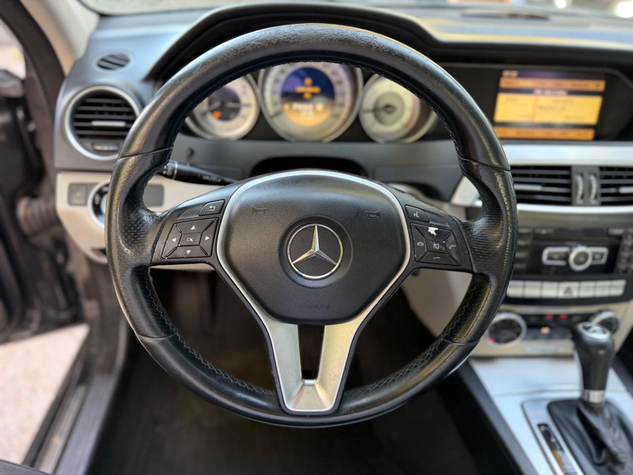 Mercedes-benz C 220 CDI BlueEFFICIENCY Avantgarde