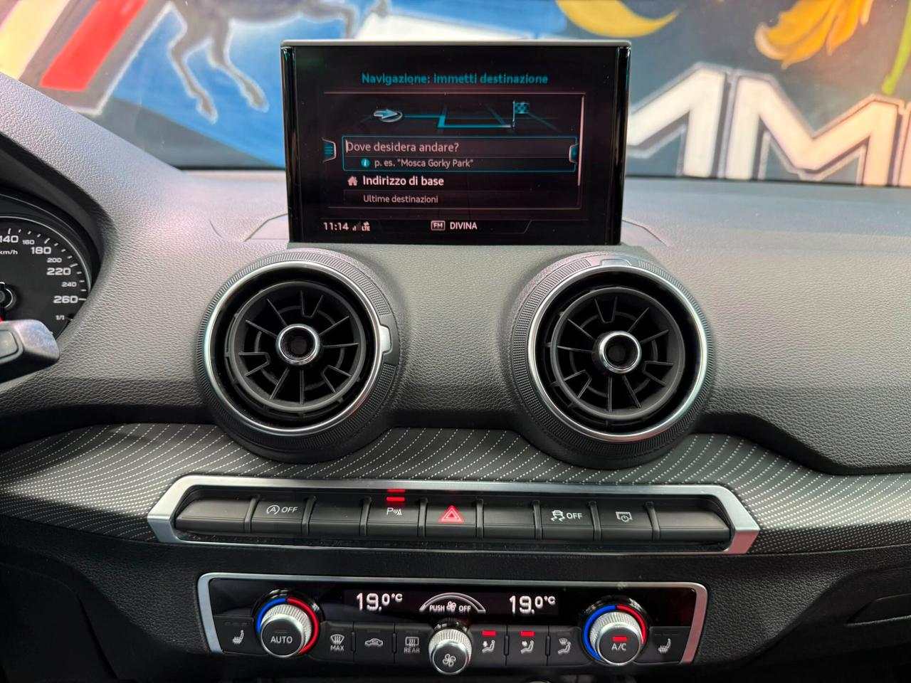Audi Q2 30 TDI S tronic Identity Black (248)