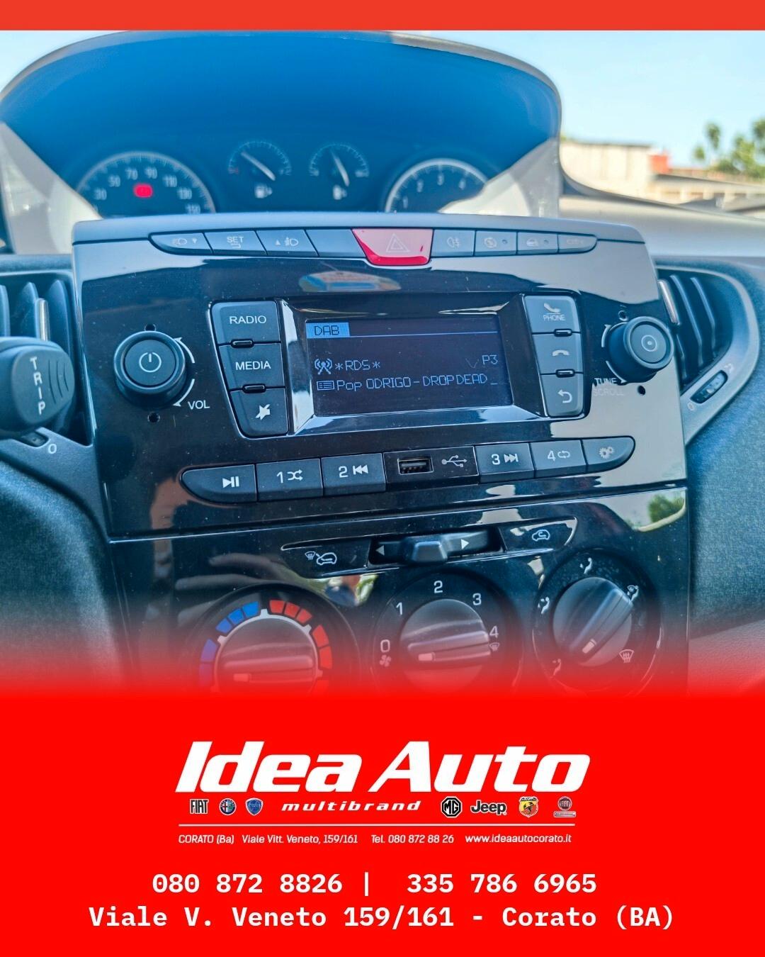 Lancia Ypsilon 1.0 FireFly 5 porte S&S Hybrid Ecochic Silver