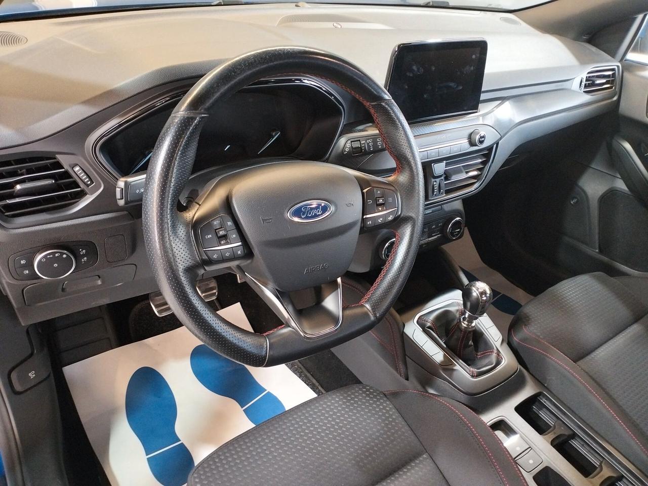 Ford Focus 1.0 ecoboost ST-Line s