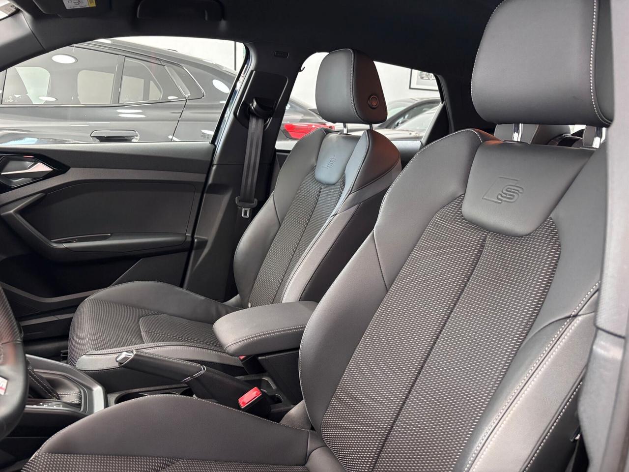 AUDI A1 CITYCARVER 30TFSI S-TRONIC S-LINE