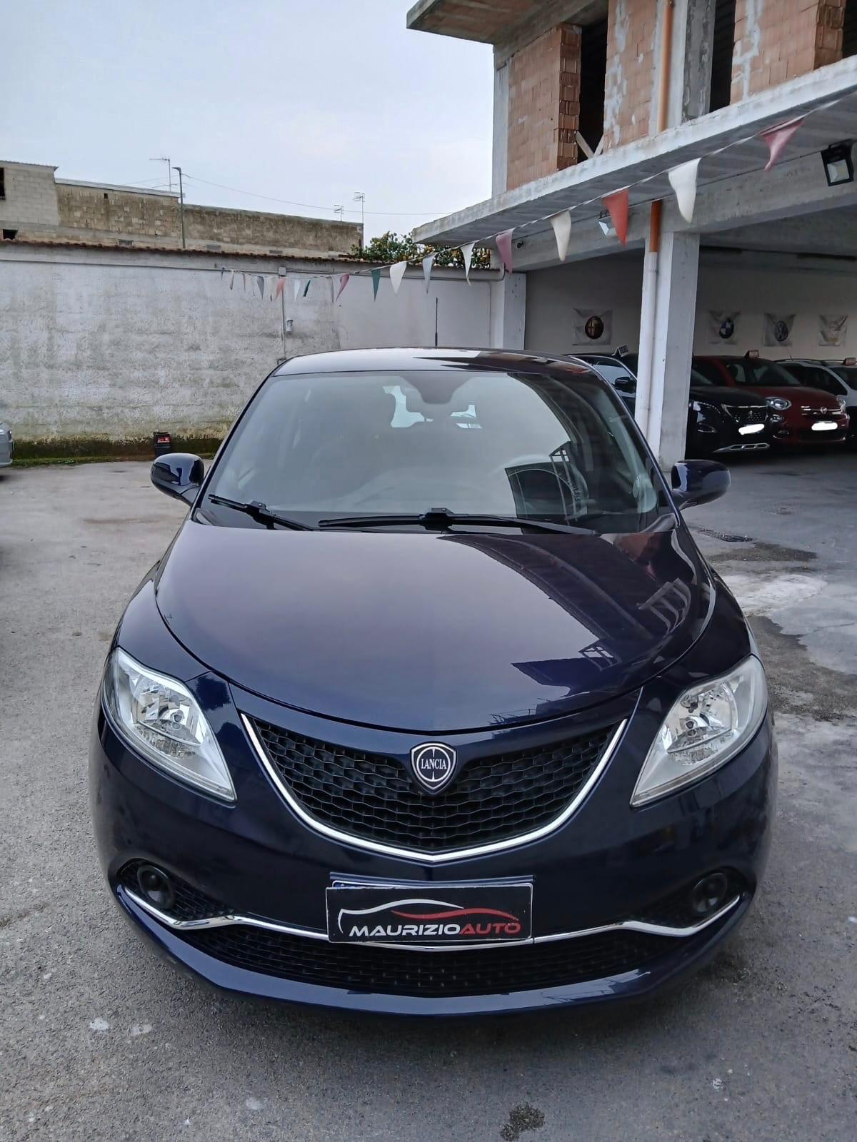 Lancia Ypsilon 1.2 69 CV 5 porte Gold dal nord Italia Toscana