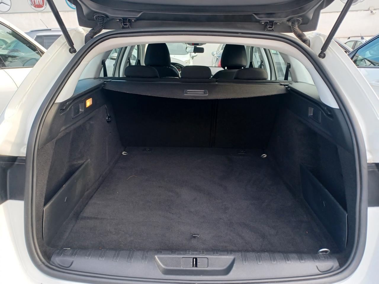 Peugeot 308 1.6 HDI 100 CV SW Active