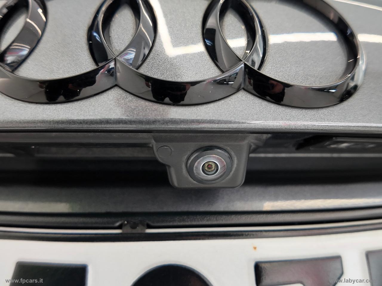 AUDI Q3 35 TDI S tronic S line edit. IDENTITY BLACK